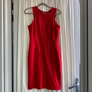 JCREW red gorgeous work dress - size 8 - beautiful neckline and great w belt